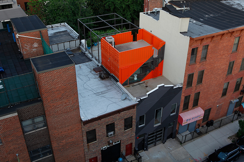 LOT-EK-irving-place-carriage-house-brooklyn-new-york-designboom-02