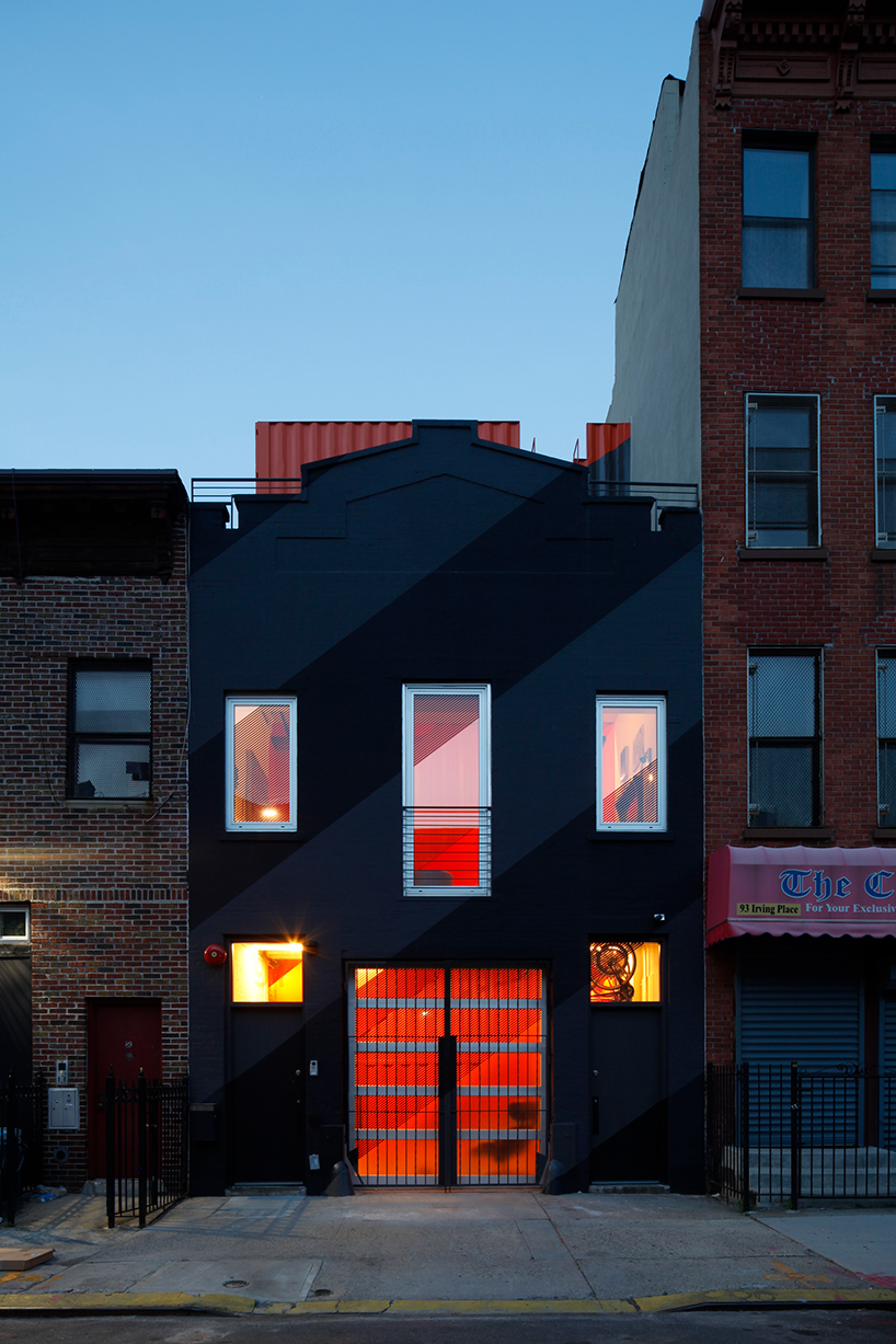LOT-EK-irving-place-carriage-house-brooklyn-new-york-designboom-11