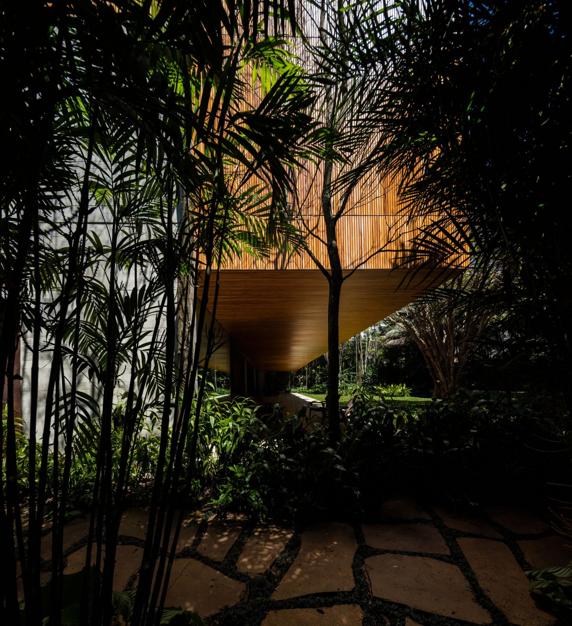 zmk27casa_da_rampafernandoguerramedium4