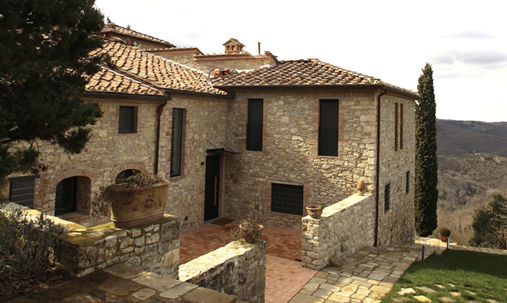 Chianti-Hills-farmhouse-by-Lenzi-Baglini-Architetti-2-1020x610