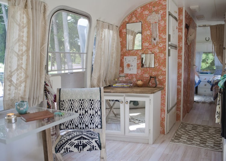vintage-trailer-interiors-14