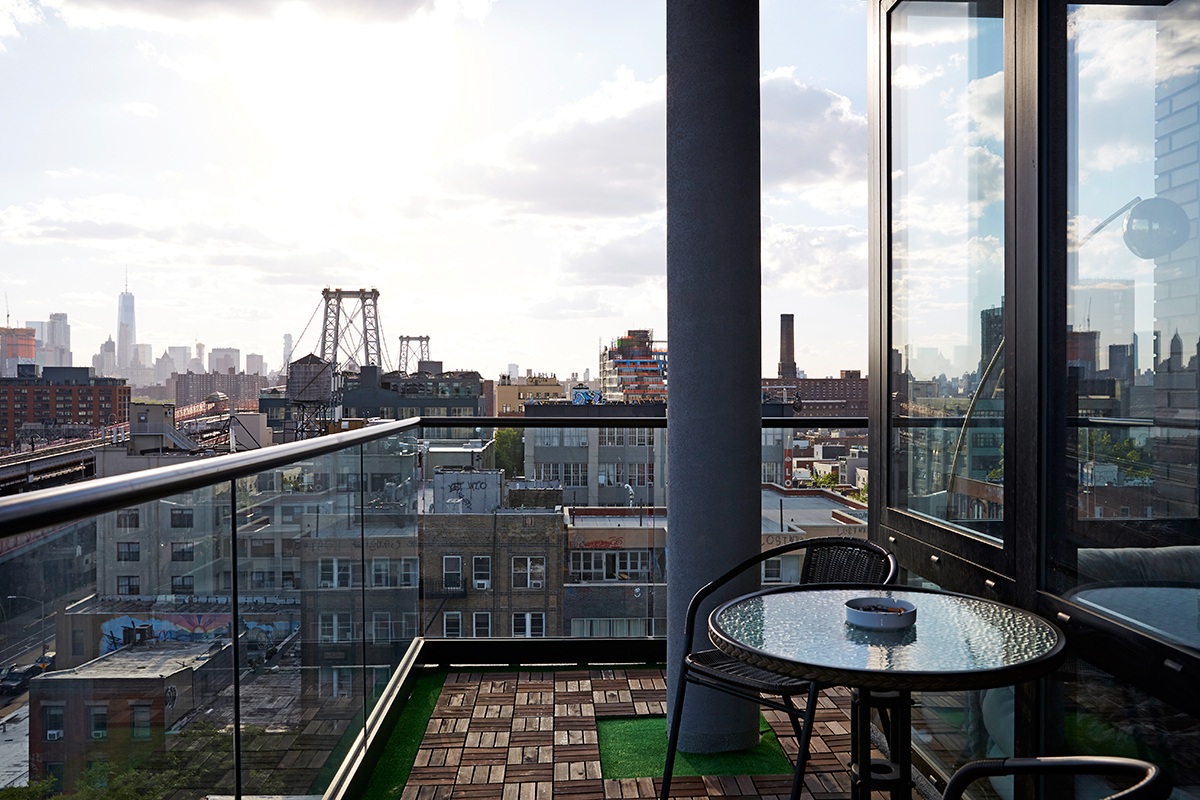 balazs-bercsenyi-tattoo-artist-bang-bang-nyc-bed-terrace