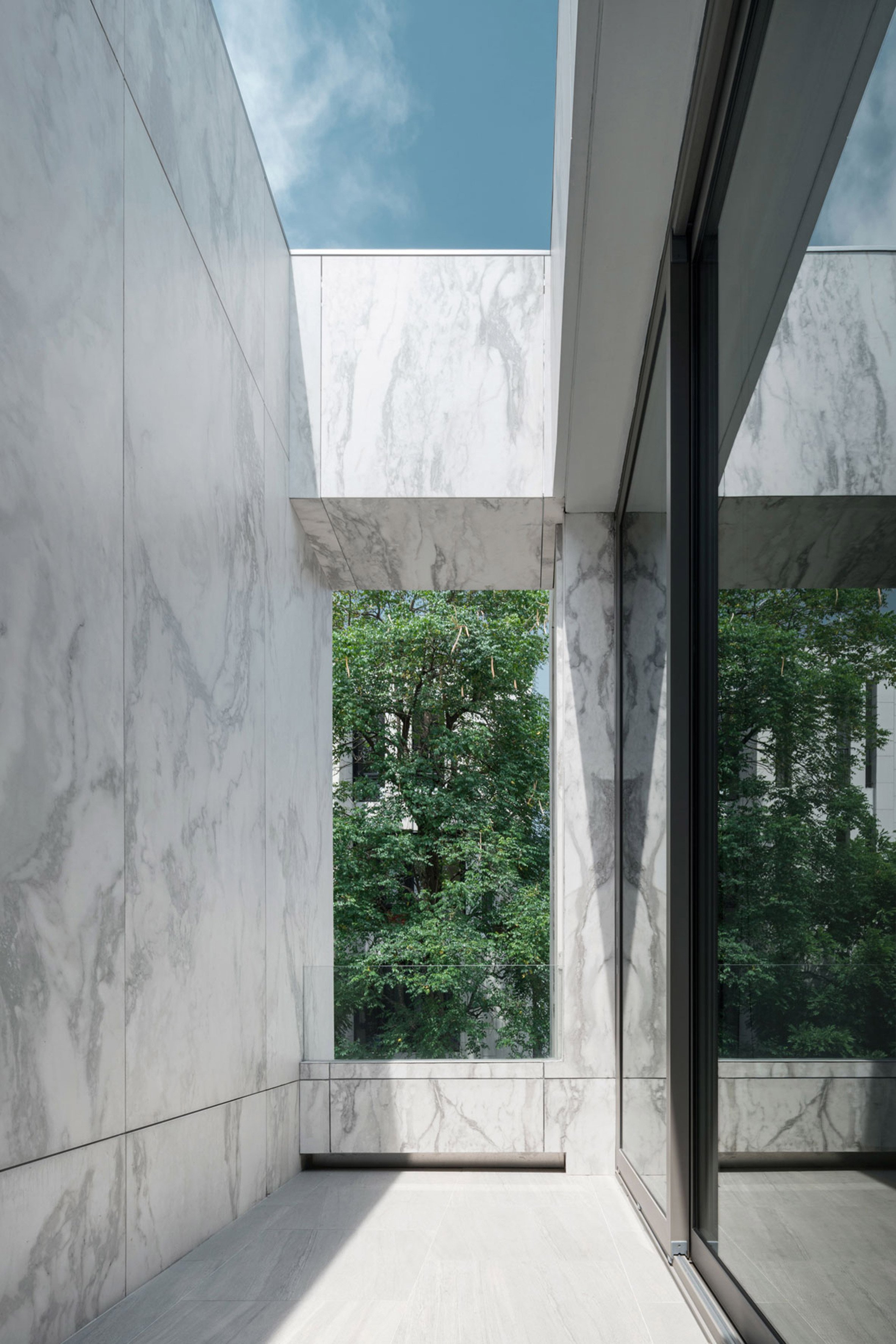 marble-house-open-box-bangkok-thailand_dezeen_2364_col_15