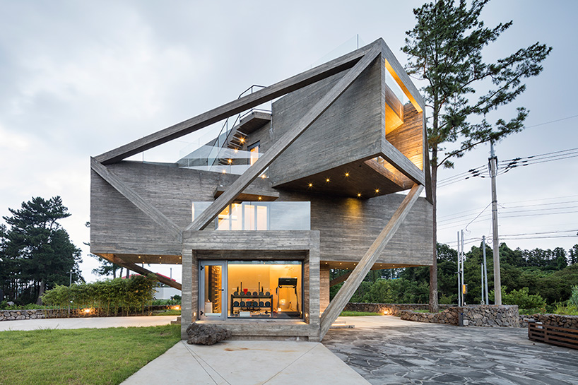 moon-hoon-simple-house-jeju-city-south-korea-designboom-02
