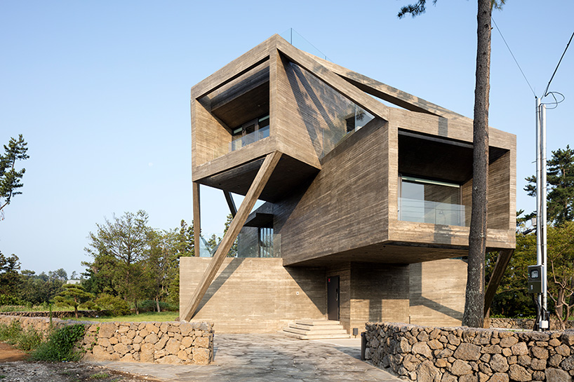 moon-hoon-simple-house-jeju-city-south-korea-designboom-08